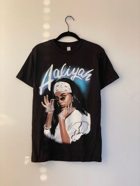 PLAYERTY TEES Black Crewneck Tee - Subtle Tag Detail